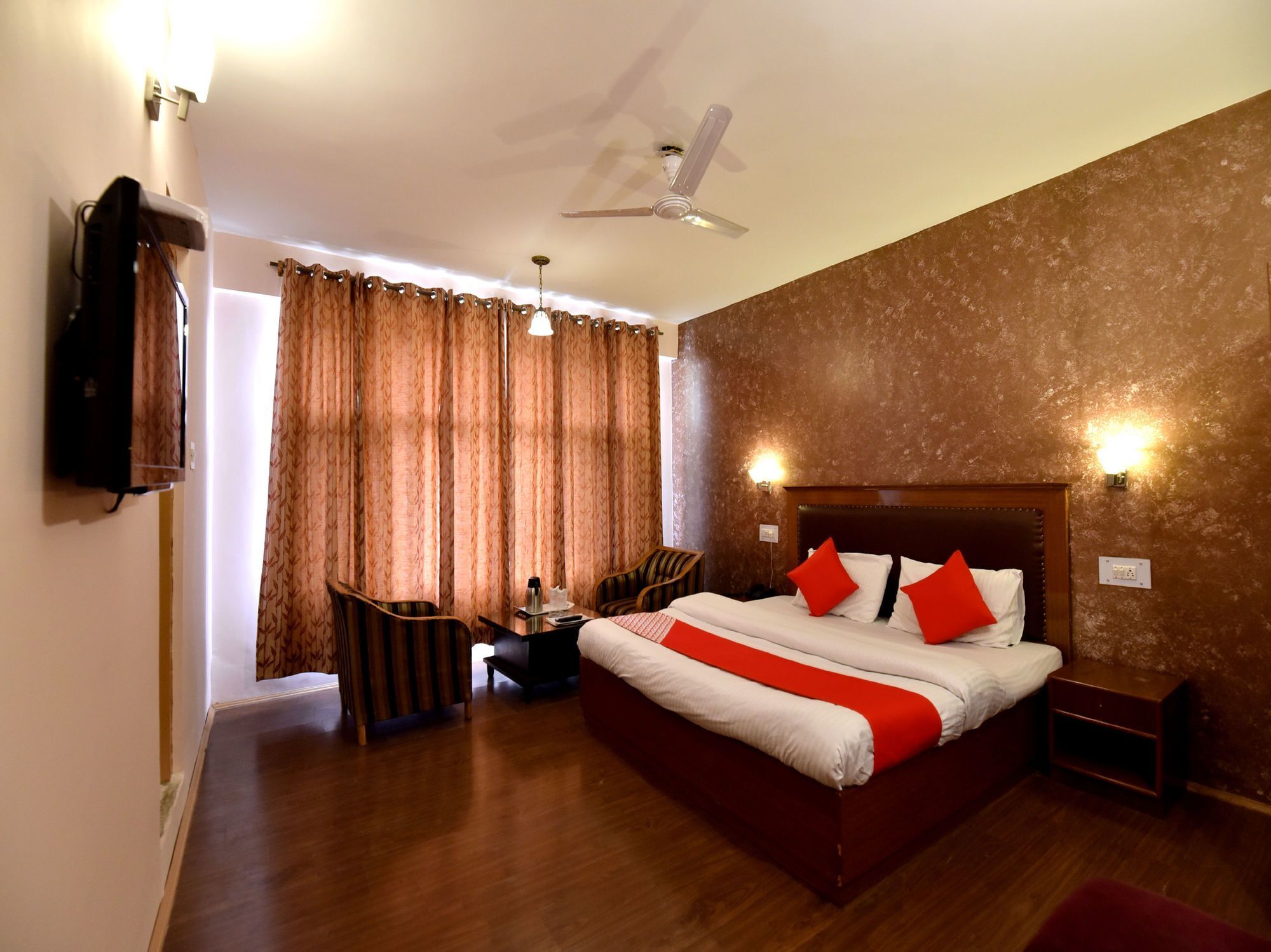Hotel Oyo 12364 Nishita Manali (Himachal Pradesh)